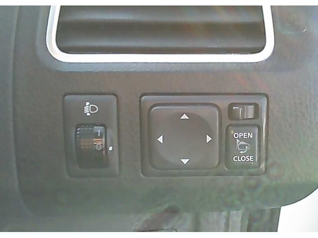 セレナ ハイウェイスター S-ハイブリッド 社外ナビ ワンセグTV Bluetooth DVD再生 ETC バックカメラ 片側電動スライドドア アイドリングストップ 後席モニター クルーズコントロール 車線逸脱警報 踏み間違いアシスト(4枚目)