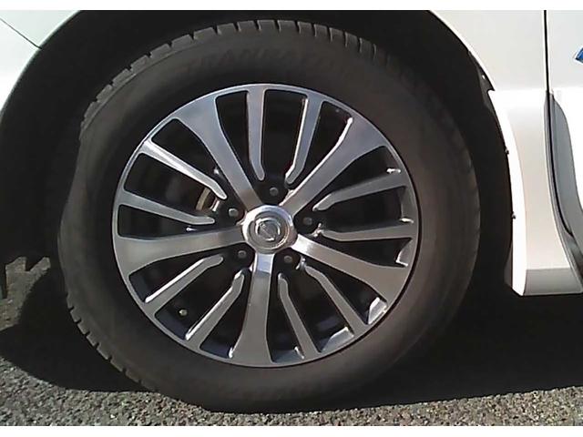 セレナ ハイウェイスター S-ハイブリッド 社外ナビ ワンセグTV Bluetooth DVD再生 ETC バックカメラ 片側電動スライドドア アイドリングストップ 後席モニター クルーズコントロール 車線逸脱警報 踏み間違いアシスト(10枚目)