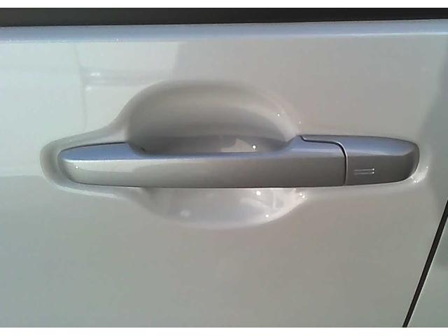 タント Ｌ　スマートキー　横滑り防止装置　障害物センサー　アイドリングストップ　衝突回避支援　オートエアコン　電動格納ミラー　オートライト　ＵＶカットガラス　スライドドア　ＡＢＳ　バックカメラ　フロントカメラ（33枚目）