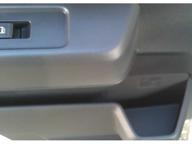 ハイゼットカーゴ クルーズターボ　スマートキー　横滑り防止装置　障害物センサー　衝突回避支援　アイドリングストップ　スライドドア　ＡＢＳ　盗難防止装置　電動格納ミラー（13枚目）