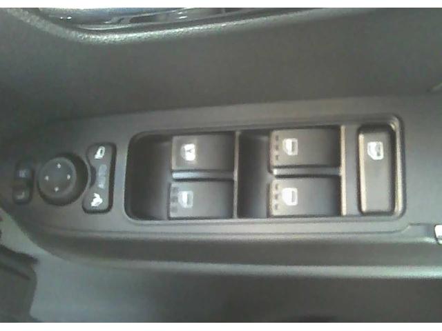 タント カスタムX スマートキー 両側電動スライドドア 横滑り防止装置 障害物センサー 衝突回避支援 アイドリングストップ オートエアコン バックカメラ 運転席+助手席シートヒーター UVカットガラス USBポート(30枚目)