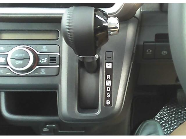 ムーヴ ＲＳ　スマートキー　両側電動スライドドア　障害物センサー　衝突回避支援アイドリングストップ　横滑り防止装置　クルーズコントロール　オートリトラクトミラー　バックカメラ（24枚目）