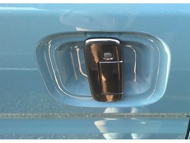 エブリイ Ｊリミテッド　スマートキー　運転席シートヒーター　両側電動スライドドア　電動格納ミラー　障害物センサー　衝突回避支援　アイドリングストップ　横滑り防止装置　盗難防止装置　ＡＢＳ　オートエアコン（5枚目）