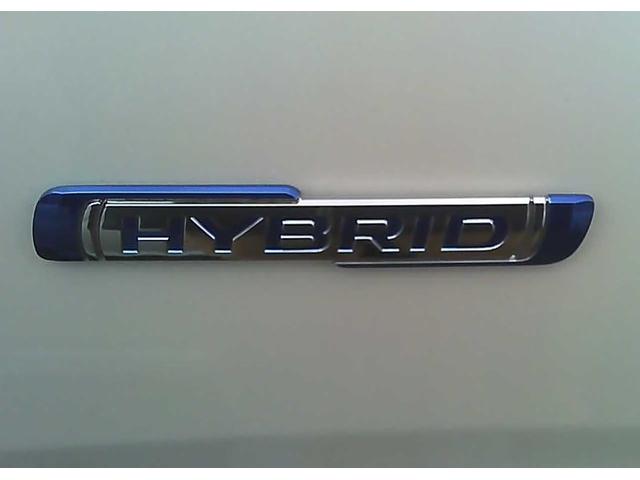 ソリオ ハイブリッドＭＧ　ＳＵＺＵＫＩセーフティサポート　クルーズコントロール　片側電動スライドドア　車線逸脱警報　標識認識機能　誤発進抑制機能　　スマートキー　電動格納ミラー　アイドリングストップ（2枚目）