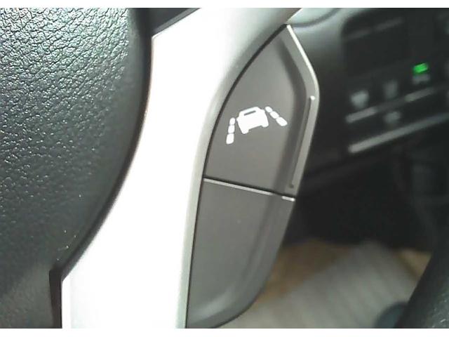 ソリオ ハイブリッドＭＧ　ＳＵＺＵＫＩセーフティサポート　クルーズコントロール　片側電動スライドドア　車線逸脱警報　標識認識機能　誤発進抑制機能　　スマートキー　電動格納ミラー　アイドリングストップ（14枚目）