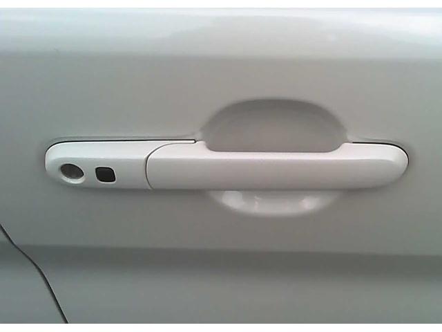 ソリオ ハイブリッドＭＧ　ＳＵＺＵＫＩセーフティサポート　クルーズコントロール　片側電動スライドドア　車線逸脱警報　標識認識機能　誤発進抑制機能　　スマートキー　電動格納ミラー　アイドリングストップ（37枚目）