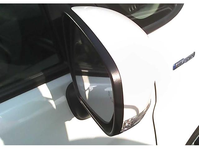 ソリオバンディット ハイブリッドＭＶ　ＳＵＺＵＫＩセーフティサポート　両側電動スライドドア　車線逸脱警報　クルーズコントロール　電動パーキングブレーキ　ＵＶカットガラス　本革巻／オーディオスイッチ　ロールサンシェード　　スマートキー（5枚目）