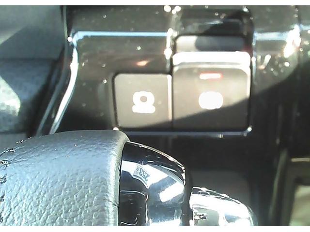 ソリオバンディット ハイブリッドＭＶ　ＳＵＺＵＫＩセーフティサポート　両側電動スライドドア　車線逸脱警報　クルーズコントロール　電動パーキングブレーキ　ＵＶカットガラス　本革巻／オーディオスイッチ　ロールサンシェード　　スマートキー（12枚目）