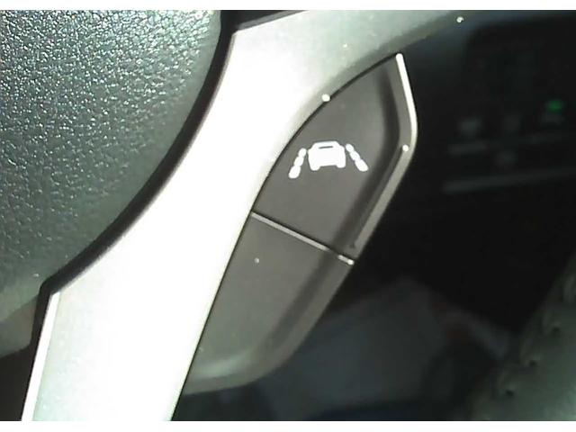 ソリオバンディット ハイブリッドＭＶ　ＳＵＺＵＫＩセーフティサポート　両側電動スライドドア　車線逸脱警報　クルーズコントロール　電動パーキングブレーキ　ＵＶカットガラス　本革巻／オーディオスイッチ　ロールサンシェード　　スマートキー（15枚目）