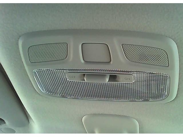 アルト ハイブリッドＸ　ＳＵＺＵＫＩセーフティサポート　スマートキー　運転席＋助手席シートヒーター　ＵＶカットガラス　ＵＳＢソケット　ＳＲＳエアバック　アイドリングストップ　ＬＥＤヘッドライト　フルオートエアコン（8枚目）