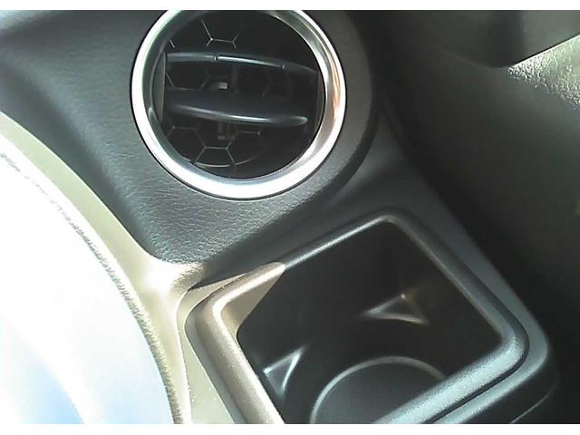 アルト ハイブリッドＸ　ＳＵＺＵＫＩセーフティサポート　スマートキー　運転席＋助手席シートヒーター　ＵＶカットガラス　ＵＳＢソケット　ＳＲＳエアバック　アイドリングストップ　ＬＥＤヘッドライト　フルオートエアコン（13枚目）