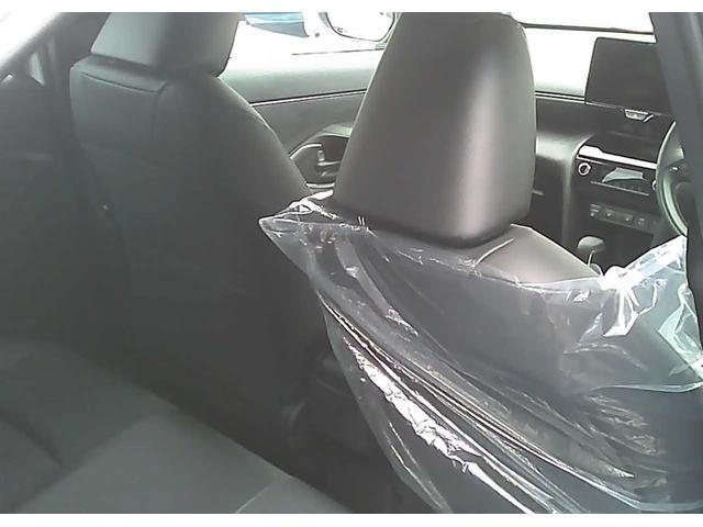 ヤリスクロス ハイブリッドZ 純正ディスプレイナビ オートクルーズコントロール ブラインドスポットモニター リアトラフィックモニター シートヒーター レーンキープアシスト 障害物センサー オートマチックハイビーム(9枚目)