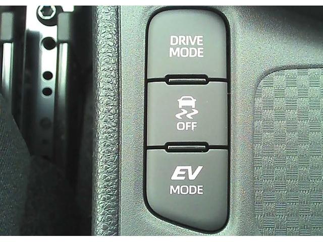 ヤリスクロス ハイブリッドZ 純正ディスプレイナビ オートクルーズコントロール ブラインドスポットモニター リアトラフィックモニター シートヒーター レーンキープアシスト 障害物センサー オートマチックハイビーム(29枚目)