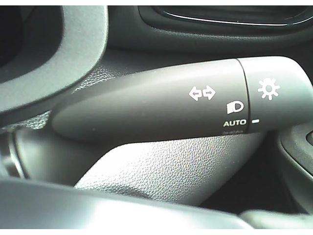 ヤリスクロス ハイブリッドZ 純正ディスプレイナビ オートクルーズコントロール ブラインドスポットモニター リアトラフィックモニター シートヒーター レーンキープアシスト 障害物センサー オートマチックハイビーム(30枚目)