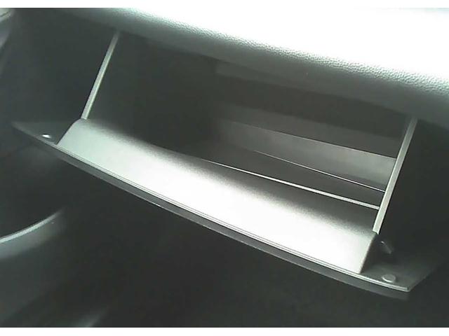 ヤリスクロス ハイブリッドZ 純正ディスプレイナビ オートクルーズコントロール ブラインドスポットモニター リアトラフィックモニター シートヒーター レーンキープアシスト 障害物センサー オートマチックハイビーム(50枚目)