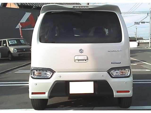 ワゴンＲ ハイブリッドＺＸ　ＳＵＺＵＫＩセーフティサポート　スマートキー　アダクティブルクルーズコントロール　シートヒーター　横滑り防止装置　オートリトラクトミラー　オートマチックハイビーム　フルフラット　ベンチシート（6枚目）