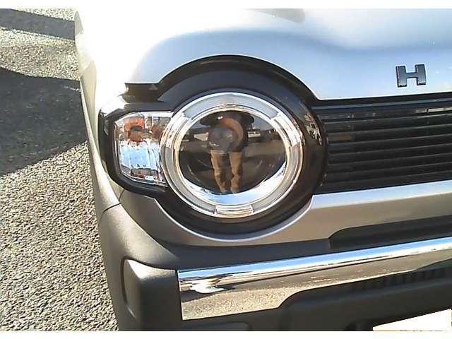 ハスラー タフワイルド　ＳＵＺＵＫＩセーフティサポート　スマートキー　アダクティブルクルーズコントロール　オートマチックハイビーム　盗難防止装置　シートヒーター　フロントフォグランプ　アルミホイール　ルーフレール（4枚目）