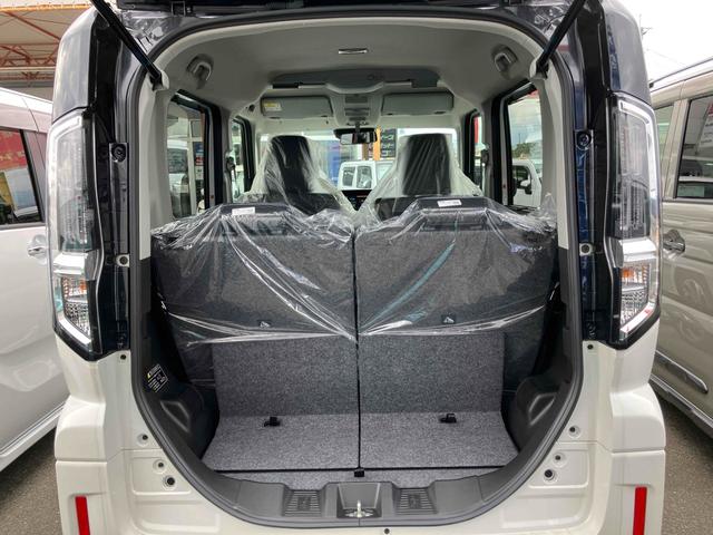 スペーシアカスタム ハイブリッドＸＳ　届出済未使用車　元展示車　９インチメーカーナビ　ＴＶ　全方位カメラ　両側電動スライドドア　オートクルーズコントロール　レーンアシスト　衝突被害軽減システム　オートライト　ＬＥＤヘッドランプ（19枚目）
