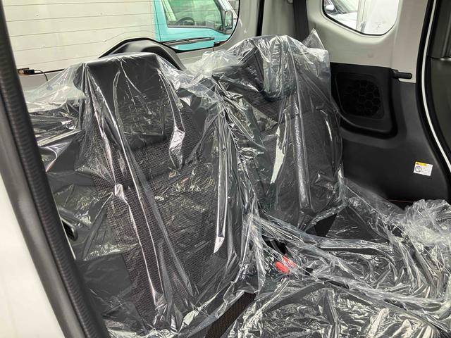 スペーシアカスタム ハイブリッドＸＳ　届出済未使用車　元展示車　９インチメーカーナビ　ＴＶ　全方位カメラ　両側電動スライドドア　オートクルーズコントロール　レーンアシスト　衝突被害軽減システム　オートライト　ＬＥＤヘッドランプ（51枚目）