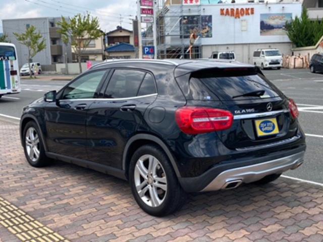 ＧＬＡクラス ＧＬＡ１８０　レーダーセーフティＰＫＧ　電動リアゲート　純正ナビ　地デジ　バックカメラ　ＥＴＣ　ハーフレザーシート　運転席パワーシート　シートヒーター　ＨＩＤヘッドライト　純正１８インチアルミ（8枚目）