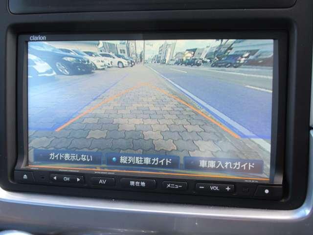 マカン マカン　ターボ　４ＷＤ　ターボ　ワンオーナー　純正ナビ　地デジ　電動リアゲート　サイドカメラ　バックカメラ　ＥＴＣ　オートライト　黒革シート　パワーシート（22枚目）