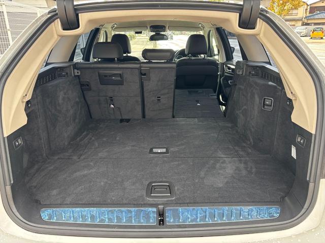 5シリーズ 523d ラグジュアリー ディーゼルターボ・純正ナビ・フルセグ・バックカメラ・アラウンドビュー・純正アルミ・ETC・レザーシート・電動シート・LED・ETC・ドラレコ・スマートキー・プッシュスタート・電動バックドア(17枚目)