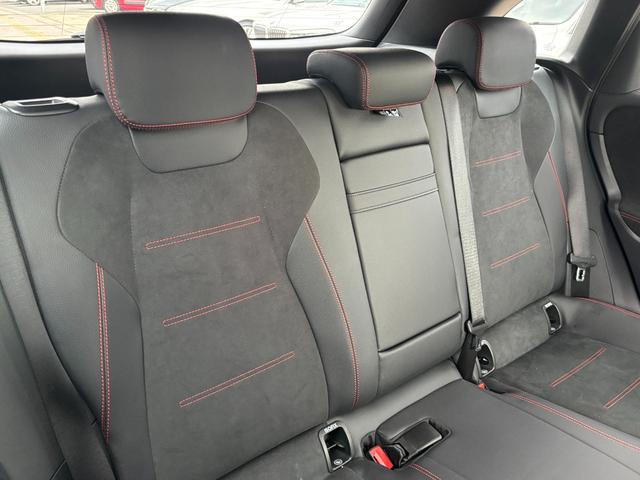 MERCEDES BENZ B-CLASS B180