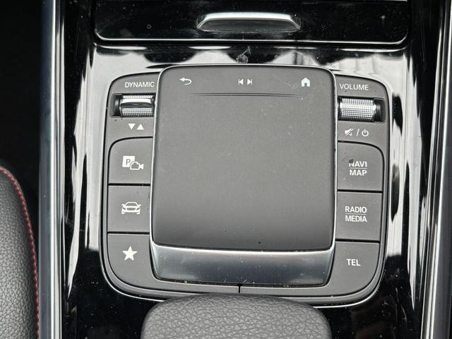 MERCEDES BENZ B-CLASS B180