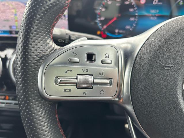 MERCEDES BENZ B-CLASS B180