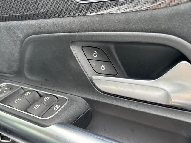 MERCEDES BENZ B-CLASS B180