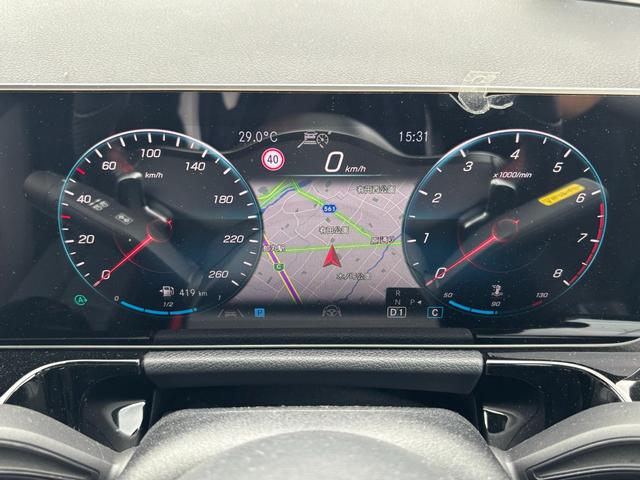 MERCEDES BENZ B-CLASS B180