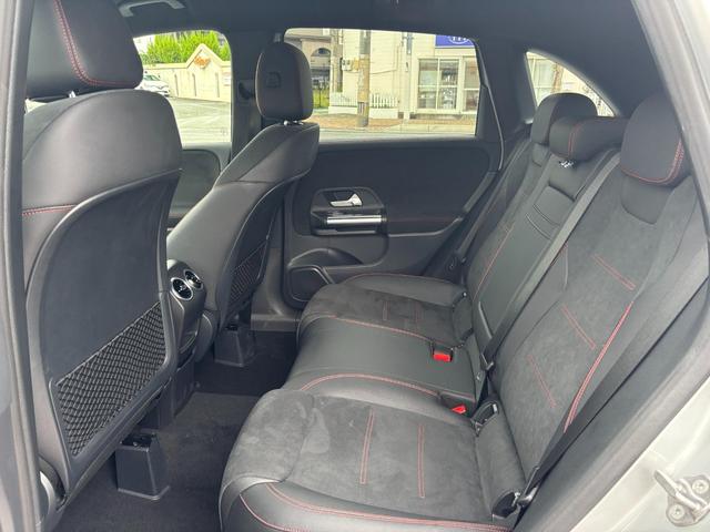 MERCEDES BENZ B-CLASS B180