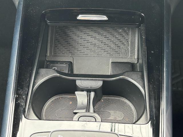 MERCEDES BENZ B-CLASS B180