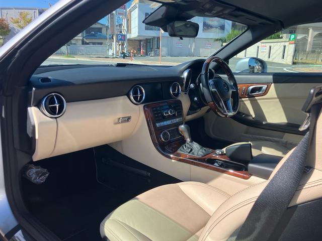 SLK SLK200ブルーエフィシェンシー 純正ナビ・テレビ・電動オープン・パドルシフト・パワーシートメモリー付・純正アルミ・シートヒーター・コンビハンドル・キーレス・電動格納ミラー・ETC(30枚目)