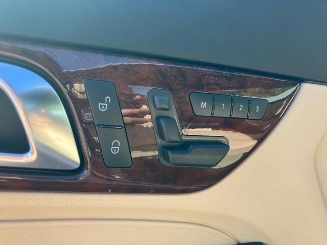 SLK SLK200ブルーエフィシェンシー 純正ナビ・テレビ・電動オープン・パドルシフト・パワーシートメモリー付・純正アルミ・シートヒーター・コンビハンドル・キーレス・電動格納ミラー・ETC(32枚目)