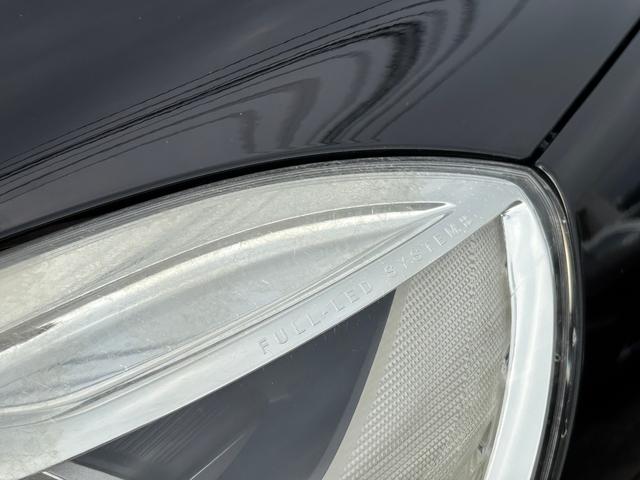 Ｖ４０ Ｄ４　モメンタム　ディーゼルターボ・ブレーキサポート・純正ナビ・フルセグ・バックカメラ・ＥＴＣ・ＬＥＤ・純正アルミ・ルーフレール・シートヒーター・革シート・電動シートメモリー付・パドルシフト・スマートキー（12枚目）