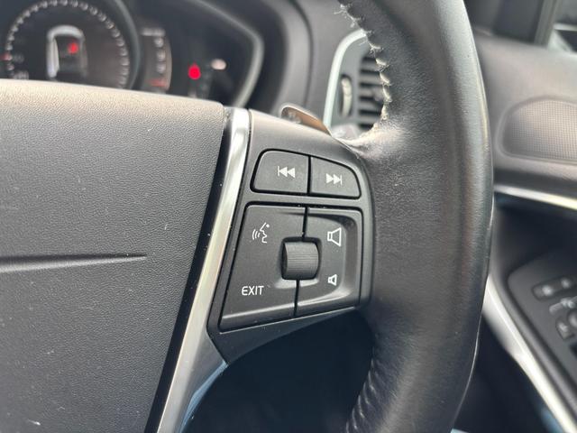 Ｖ４０ Ｄ４　モメンタム　ディーゼルターボ・ブレーキサポート・純正ナビ・フルセグ・バックカメラ・ＥＴＣ・ＬＥＤ・純正アルミ・ルーフレール・シートヒーター・革シート・電動シートメモリー付・パドルシフト・スマートキー（29枚目）