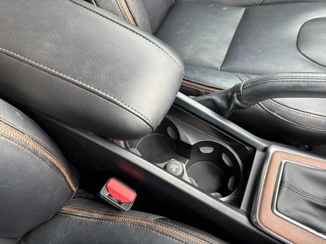 Ｖ４０ Ｄ４　モメンタム　ディーゼルターボ・ブレーキサポート・純正ナビ・フルセグ・バックカメラ・ＥＴＣ・ＬＥＤ・純正アルミ・ルーフレール・シートヒーター・革シート・電動シートメモリー付・パドルシフト・スマートキー（48枚目）