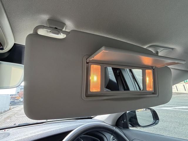 Ｖ４０ Ｄ４　モメンタム　ディーゼルターボ・ブレーキサポート・純正ナビ・フルセグ・バックカメラ・ＥＴＣ・ＬＥＤ・純正アルミ・ルーフレール・シートヒーター・革シート・電動シートメモリー付・パドルシフト・スマートキー（50枚目）