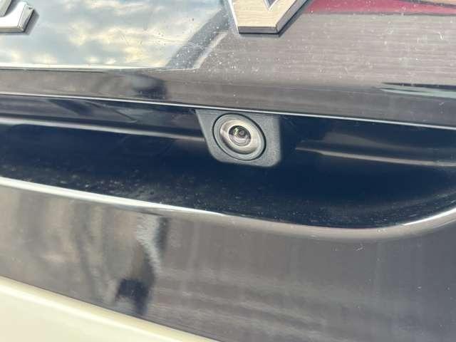 Ｖ４０ Ｄ４　モメンタム　ディーゼルターボ・ブレーキサポート・純正ナビ・フルセグ・バックカメラ・パドルシフト・ＥＴＣ・ＬＥＤ・純正アルミ・スマートキー・プッシュスタート・クルコン（11枚目）