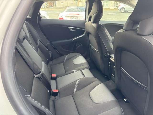 Ｖ４０ Ｄ４　モメンタム　ディーゼルターボ・ブレーキサポート・純正ナビ・フルセグ・バックカメラ・パドルシフト・ＥＴＣ・ＬＥＤ・純正アルミ・スマートキー・プッシュスタート・クルコン（36枚目）