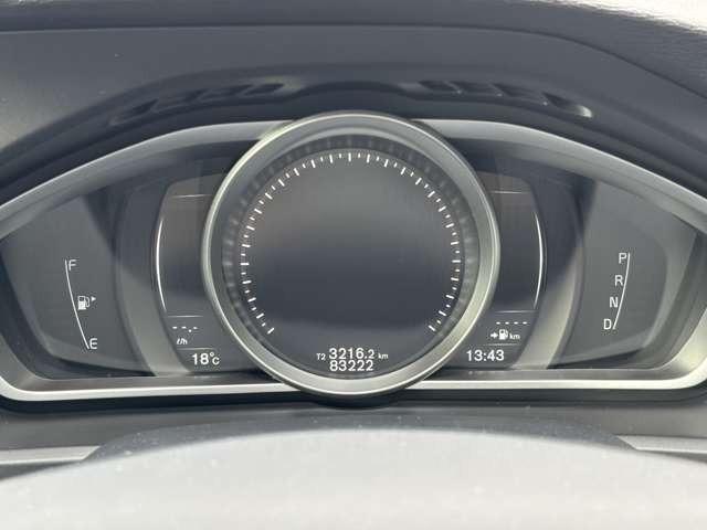 Ｖ４０ Ｄ４　モメンタム　ディーゼルターボ・ブレーキサポート・純正ナビ・フルセグ・バックカメラ・パドルシフト・ＥＴＣ・ＬＥＤ・純正アルミ・スマートキー・プッシュスタート・クルコン（44枚目）