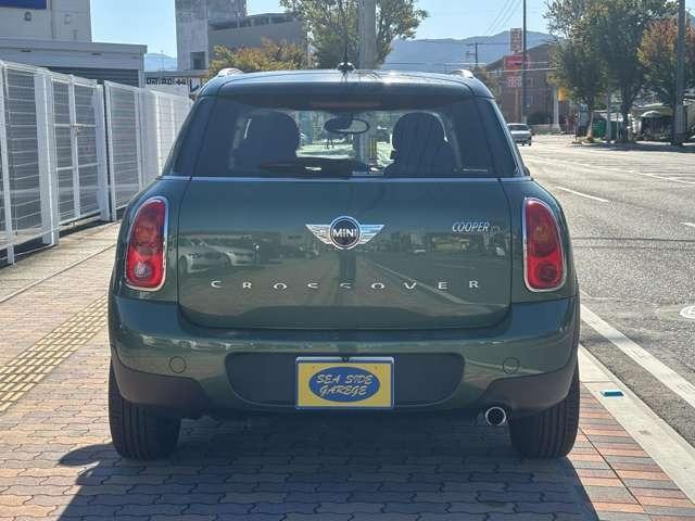 ＭＩＮＩ クーパーＤ　クロスオーバー　ＨＤＤナビ・バックカメラ・キーレス・プッシュスタート・ＨＩＤ・純正アルミ・ルーフレール（8枚目）