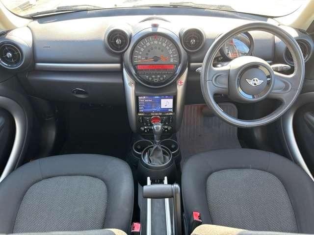 ＭＩＮＩ クーパーＤ　クロスオーバー　ＨＤＤナビ・バックカメラ・キーレス・プッシュスタート・ＨＩＤ・純正アルミ・ルーフレール（14枚目）