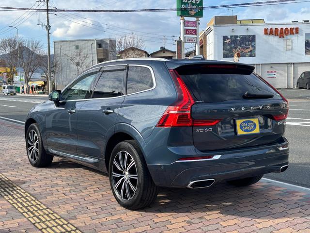 ＸＣ６０ Ｄ４　ＡＷＤ　インスクリプション　ディーゼルターボ　４ＷＤ　ブレーキサポート　センターディスプレイ　純正ナビ　フルセグテレビ　スマートキー　３６０°アラウンドビュー　純正アルミ　革／電動シート（8枚目）