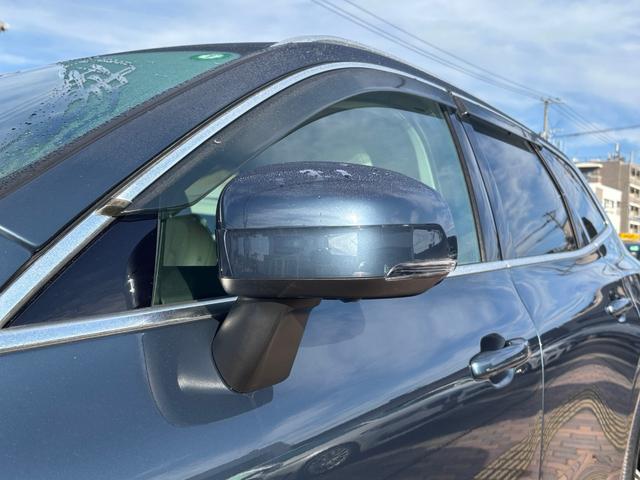 ＸＣ６０ Ｄ４　ＡＷＤ　インスクリプション　ディーゼルターボ　４ＷＤ　ブレーキサポート　センターディスプレイ　純正ナビ　フルセグテレビ　スマートキー　３６０°アラウンドビュー　純正アルミ　革／電動シート（12枚目）