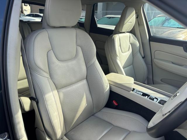 ＸＣ６０ Ｄ４　ＡＷＤ　インスクリプション　ディーゼルターボ　４ＷＤ　ブレーキサポート　センターディスプレイ　純正ナビ　フルセグテレビ　スマートキー　３６０°アラウンドビュー　純正アルミ　革／電動シート（16枚目）