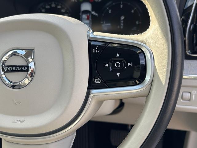 ＸＣ６０ Ｄ４　ＡＷＤ　インスクリプション　ディーゼルターボ　４ＷＤ　ブレーキサポート　センターディスプレイ　純正ナビ　フルセグテレビ　スマートキー　３６０°アラウンドビュー　純正アルミ　革／電動シート（33枚目）