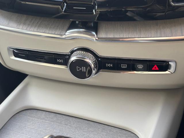 ＸＣ６０ Ｄ４　ＡＷＤ　インスクリプション　ディーゼルターボ　４ＷＤ　ブレーキサポート　センターディスプレイ　純正ナビ　フルセグテレビ　スマートキー　３６０°アラウンドビュー　純正アルミ　革／電動シート（38枚目）