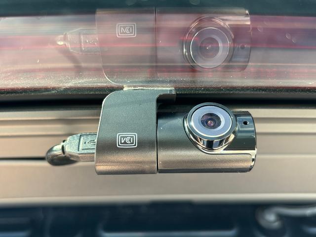ＸＣ６０ Ｄ４　ＡＷＤ　インスクリプション　ディーゼルターボ　４ＷＤ　ブレーキサポート　センターディスプレイ　純正ナビ　フルセグテレビ　スマートキー　３６０°アラウンドビュー　純正アルミ　革／電動シート（41枚目）